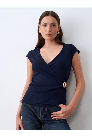 Dilvin 32901 Aksesuar Detaylı T-shirt-k.lacivert