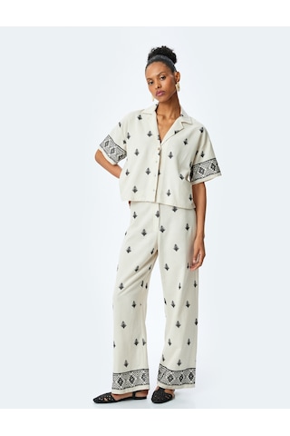 Koton Viskon Etnik Desenli İşlemeli Kısa Kollu Oversize Crop Gömlek Bej 5sak60094pw Ekru