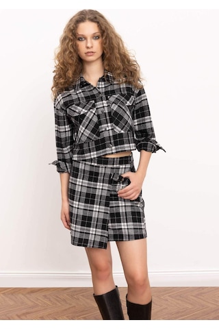 DeFacto Coool Oversize Geniş Kalıp Crop Cepli Kalın Flanel Uzun Kollu Ceket Gömlek D7914AX24AUBK27