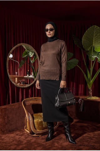 Armine Trend Geometrik Desenli Bisiklet Yaka Uzun Kollu Yan Yırtmaçlı Tunik Kahverengi 26ktd415