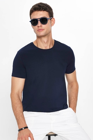 Tudors Erkek Slim Fit Dar Kesim Pamuklu Yumuşak Dokulu Esnek Kumaş Düz Basic Lacivert Bisiklet Yaka Tişört-31552-lacivert Lacivert