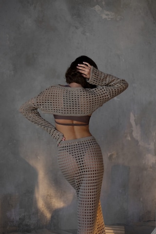 Mai Collection Mai Studios Co. Santa Vizon Etek Vizon