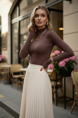 %95 Pamuklu Parmak Geçmeli Kadın Body Esnek Kumaş Kahverengi