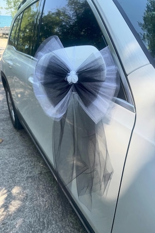 30 Adet Beyaz Siyah Kristal Tül Beyaz Latex Gül Kuyruk Detaylı Düğün Nikah Kına Sünnet Konvoy Süsü Beyaz Siyah