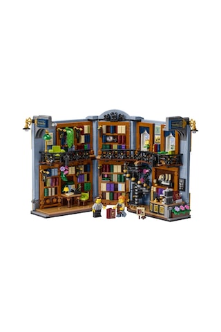LEGO® Icons Kitabevi: Kitaplık Dekoru 11379 - Yetişkinler için Minifigür İçeren Yaratıcı Model Yapım Seti (1690 Parça)