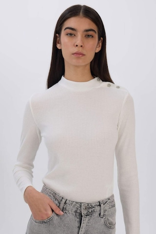 DeFacto Slim Fit Dar Kesim Yarım Balıkçı Yaka Fitilli Kaşkorse Uzun Kollu Tişört D9499AX24WNER105