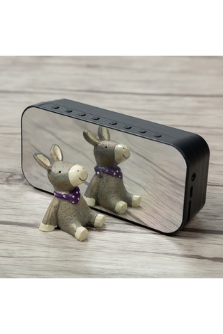 Reedark Pembe Mini Masa Saati: Bluetooth Hoparlör, Fm Radyo, Ayna Ve İki Alarm Özelliğiyle Akıllı Ev Aletleri