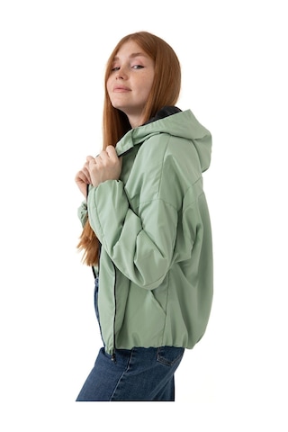 Spor Kadın Kapüşonlu Su Ve Rüzgar Geçirmez Cepli İçi Astarlı Oversize Mevsimlik Yağmurluk Su Yeşili