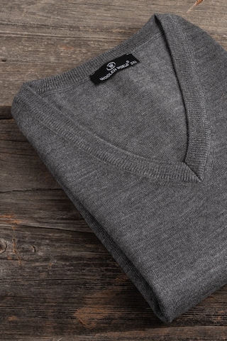Woolen World V Yaka Battal Büyük Boy Yünlü Triko Kazak Gri