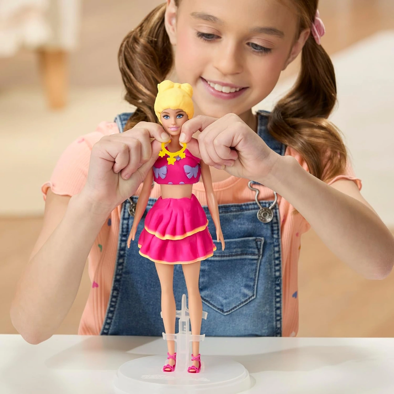 Play Doh Barbie Fırfırlar Ve Fiyonklar Oyun Hamuru Seti renkli