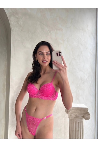 Arona Destekli Brode Nakışlı Fusha Sütyen Takımı Fushia