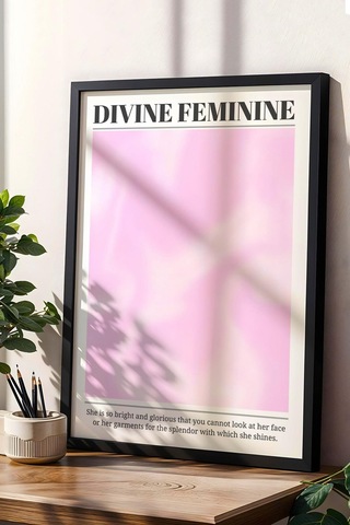 Divine Feminine Çerçeveli Tablo İlahi Dişilik Pembe Aura Enerji Renkleri