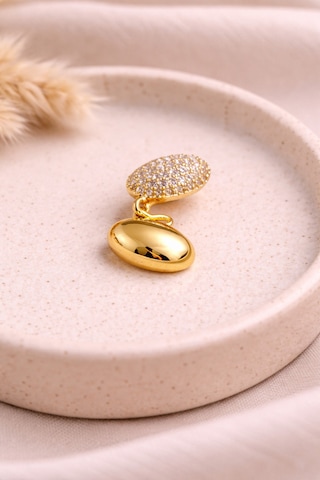 Taş Detaylı S Form Kıkırdak Küpe Tek Tarafı İğneli Tek Tarafı Geçmeli Gold Renk Bijuteri Küpe Diğer