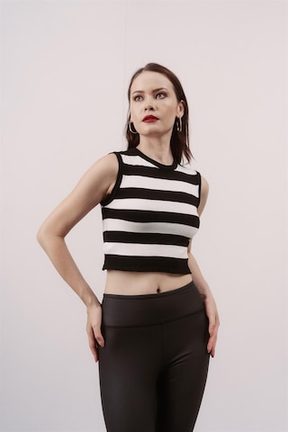 Livanomi Siyah Çizgili Crop Bluz - Siyah