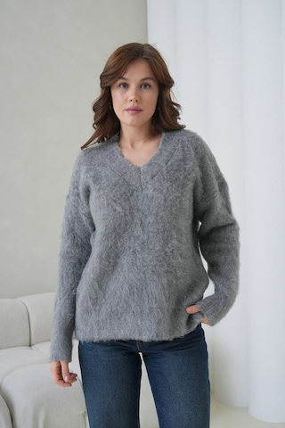 Kadın V Yaka Sakal Dokulu Şardonlu Oversize Triko Kazak 8695 Antrasit