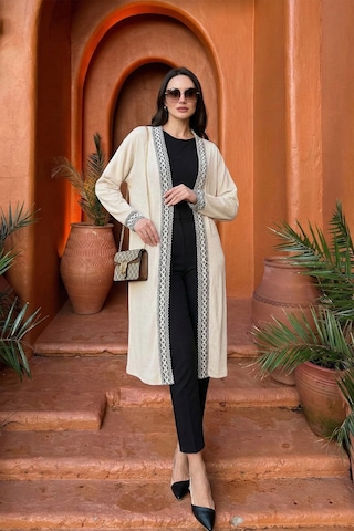 Lela Modest Regular Fit Bağlamalı Nakışlı Tesettür Uzun Kimono Bayan Hırka 5866173 Taş