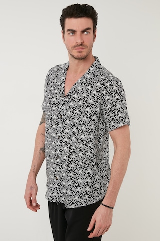 Buratti Regular Fit Kısa Kollu Apaş Yaka Desenli Erkek Gömlek Cf21S114293 Beyaz-Siyah