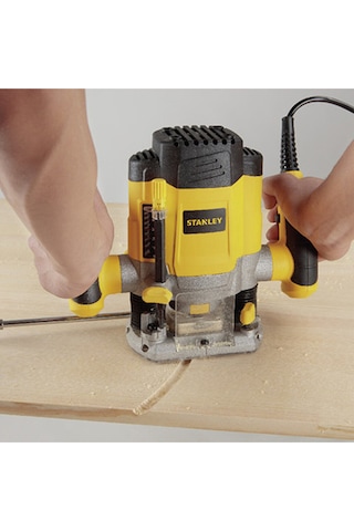 Stanley Freze Makinesi 1200 Watt + 6 Uç SRR1200