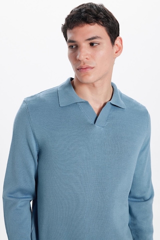 Tudors Erkek Standart Fit Normal Kesim Polo V Yaka İndigo Triko Kazak-32626 İndigo