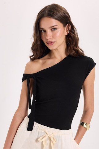 Tudors Kadın Slim Fit Dar Kesim Kısa Kollu Kayık Yaka Siyah Bluz-50538