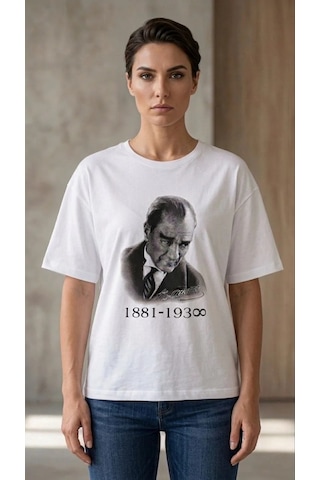 Tarzyeri Kadın Atatürk Baskılı Tişört Kısa Kollu Bisiklet Yaka T-shirt - Beyaz Çok Renkli
