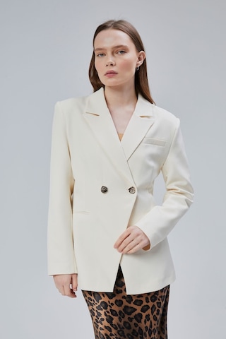 Ekru Regular Fit Yırtmaç Detaylı Blazer Ceket Ekru