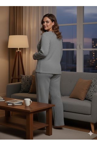 Kadın Gri Büyük Beden Pijama Takımı Gri