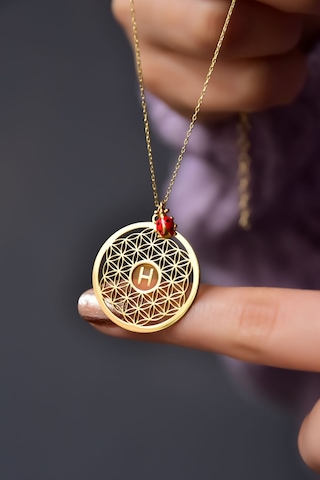 Papatya Silver 925 Ayar Gümüş Gold Kaplama Uğur Böceği Parlayan Rüya Serisi Harfli Yaşam Çiçeği Kolye