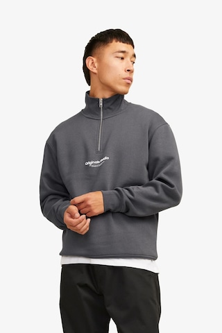 Jack & Jones Jorvesterbro Erkek Gri Sweatshirt 12241777-ırongate Gri