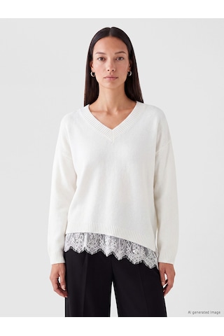 LC Waikiki Lc Waıkıkı Beyaz V Yaka Dantel Detaylı Kadın Oversize Triko Kazak