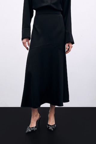 Sateen Kesik Detaylı Saten Etek - Siyah-135906 Siyah