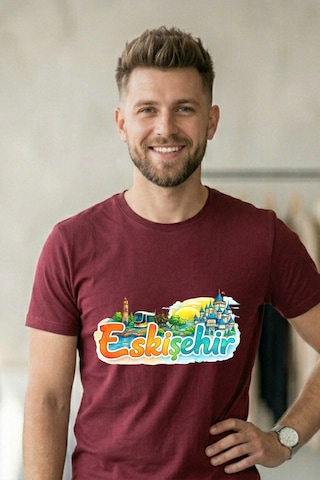 Baranışık Eskişehir Şehir Koleksiyonu Grafik Baskılı Unisex Tişört Bordo Baranışık Eskişehir Şehir Koleksiyonu Grafik Baskılı Unisex Tişört Bordo