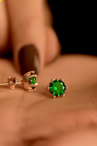 Mayıs Zümrüt Doğum Taşı Rose Tektaş Çivili Gümüş Küpe Gümüş