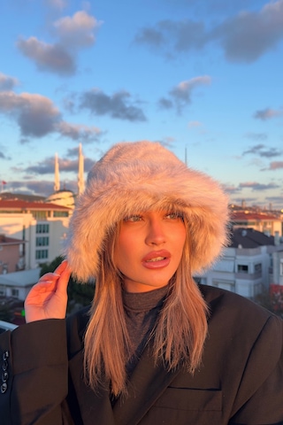 Mollycrush Suni Kürklü Peluş Bucket Kalpak Şapka Luxury Kadın Bej Rus Slav Tarzı Bej