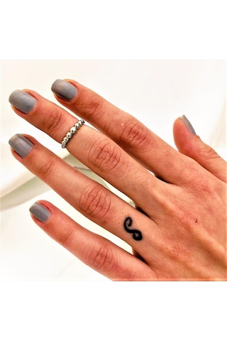 GÜMÜŞ KAPLAMA KARARMAZ KRALİÇE TACI FİGÜR ALTTAN AYARLI EKLEM YÜZÜK-YÜZÜK33 Gümüş