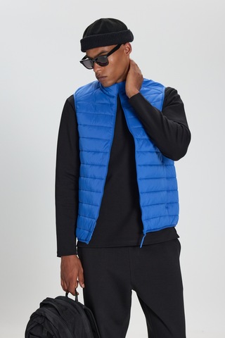 AC&Co / Altınyıldız Classics  Erkek Indıgo Rüzgar Geçirmez Taşınabilir Çantalı Sıcak Tutan Elyaf Dolgulu Ultra Hafif Standart Fit Şişme Yelek Indıgo