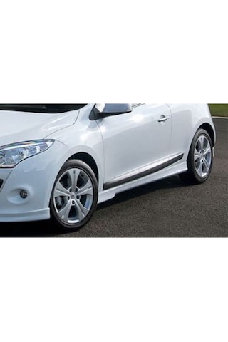 Megane 3 Sport Marşpiyel Seti Mat Siyah Plastik  2009 - 2016