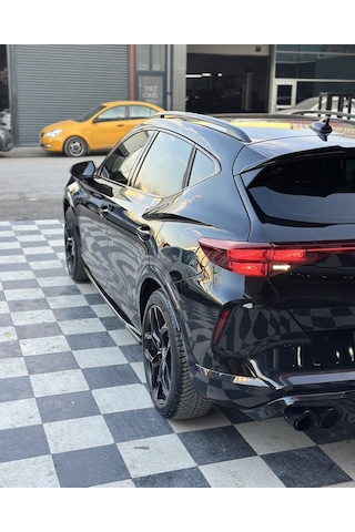 Cupra Formentor 2023... Yan Lip-----fibersan Tuning 0000