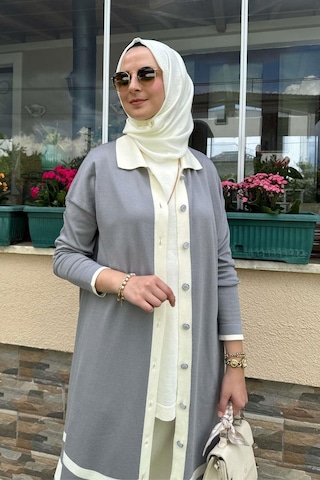 Rabia Şamlı İmge Çizgili Triko Hırka Gri Normal