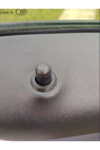 Volvo C30 S40 V50 Kapı Kilit Pimi Kenarlığı 4 Adet