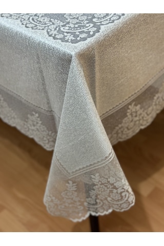 Çini Desenli Dertsiz Leke Tutmaz Dantelli Masa Örtüsü Gümüş