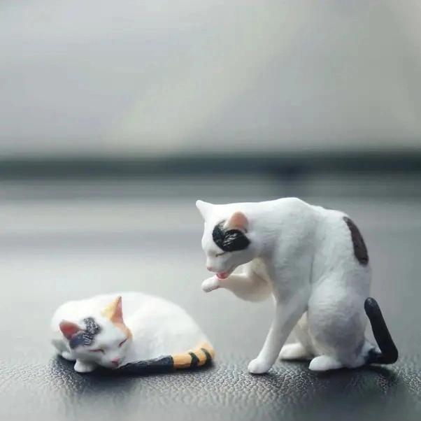 Trendooze Güneşli022 1/12 Ölçekli Yalayan Kedi Heykeli, Masüstü Dekor Sevimli Sfenks Kedi Figürü