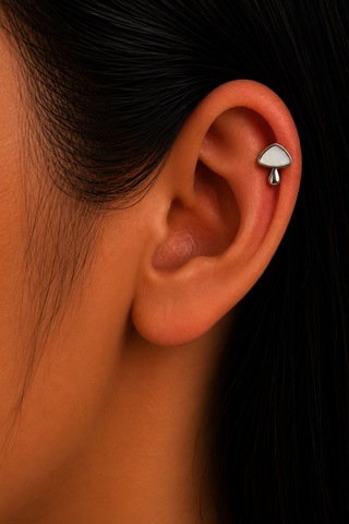 Sertifikalı 316l Çelik Beyaz Taşlı Mantar Figürlü Premium Gümüş Renk Tragus, Helix Ve Conch Piercing