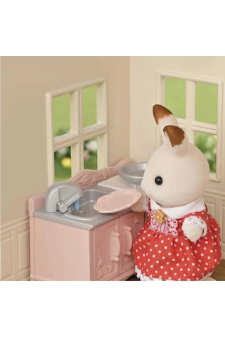Sylvanian Families Kırmızı Çatılı Başlangıç Evi 5567 Çok Renkli