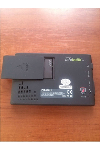 Av-ın Girişli Piranha 5 İnç Ekran Navigasyon Cihazı -