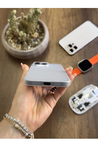 Apple iPhone 13 Pro Max Uyumlu Süper İnce Mat Ultra Thin Silikon Kılıf Buzlu Beyaz