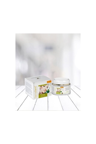 DermaDerm Yeşil Çay Özlü Bakım Kremi 100 GR