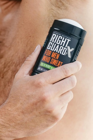Right Guard Xtreme Defense Arctic Refresh Antiperspirant Stick Deodorant 73.7gr