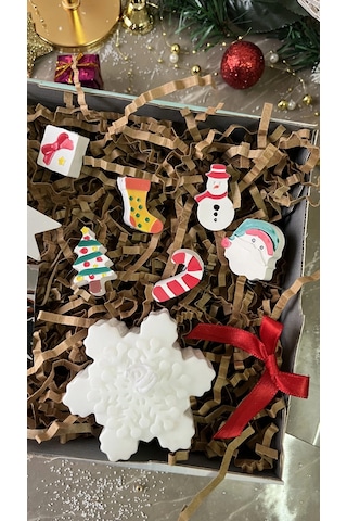 Yılbaşı Mum + Magnet + Broş Premium Hediye Seti Casa Di Duck Çok Renkli