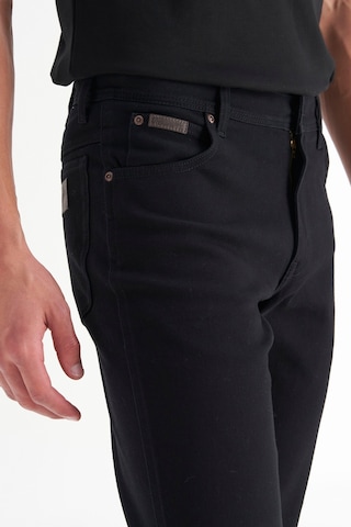 Wrangler Texas Pamuklu Slim Fit Erkek Jean Pantolon Mw12s016100 Siyah